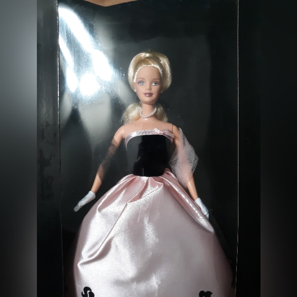 VINTAGE Mattel Barbie Timeless Silhouette F737931 doll (IN BOX)